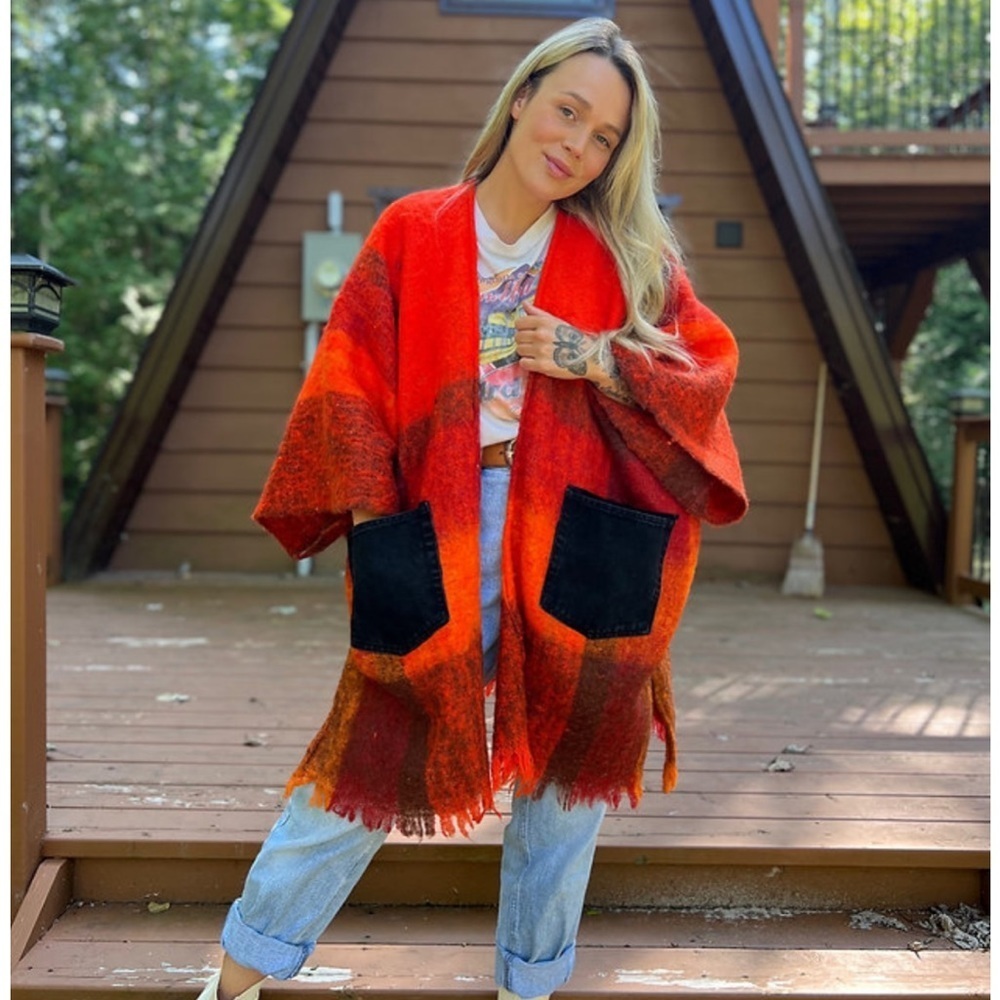 NWT WanderBird Co Topper